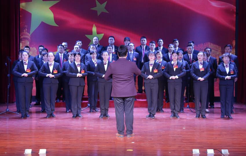 徐州寶潤實業(yè)集團(tuán)2019年度工作動員大會---大合唱《團(tuán)結(jié)就是力量》、《我愛你中國》